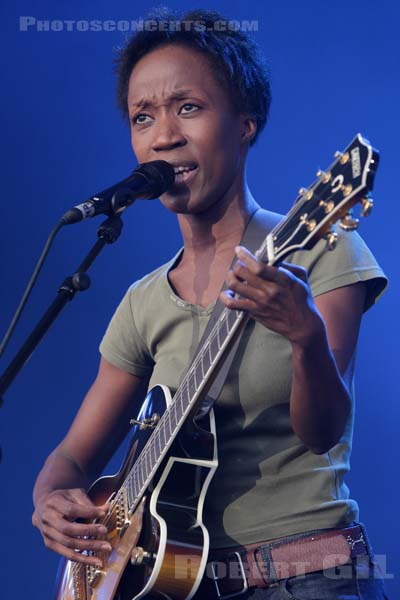 ROKIA TRAORE - 2008-06-21 - VINCENNES - Chateau de Vincennes - 